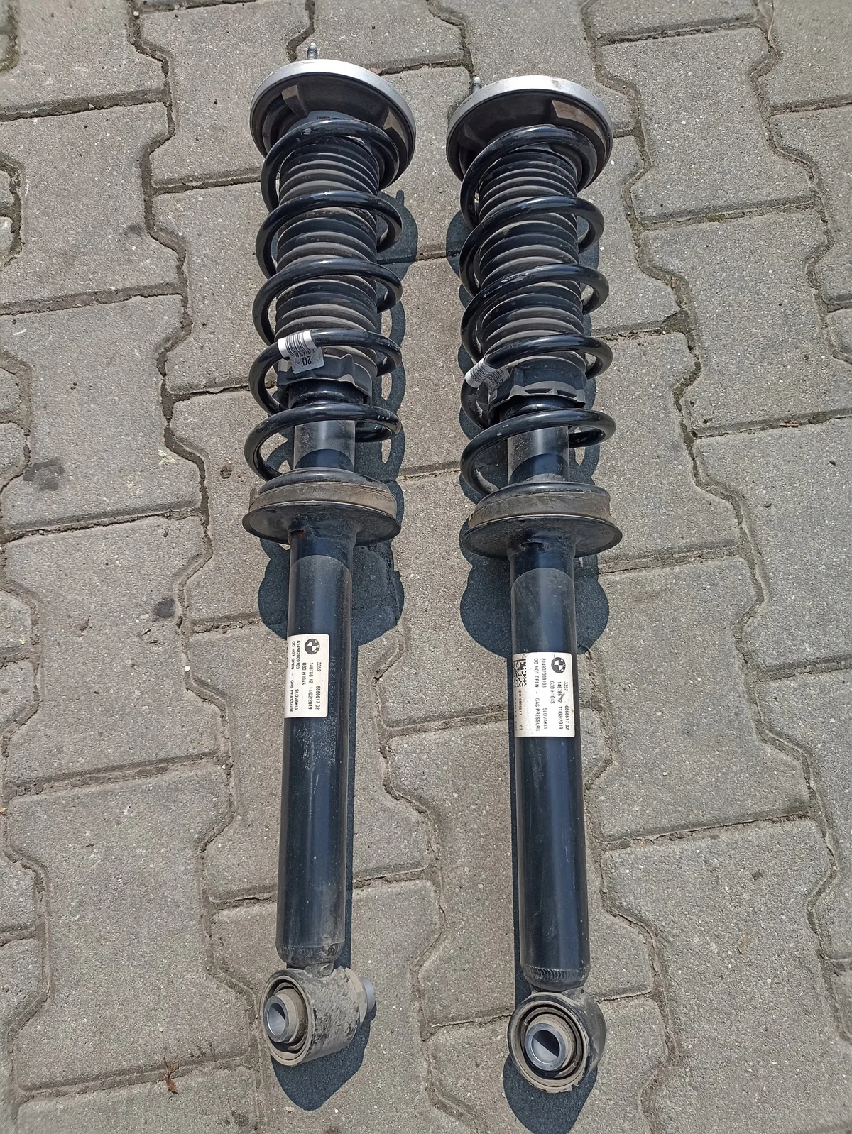 Takaiskunvaimennin BMW 5 G30 Käytetty