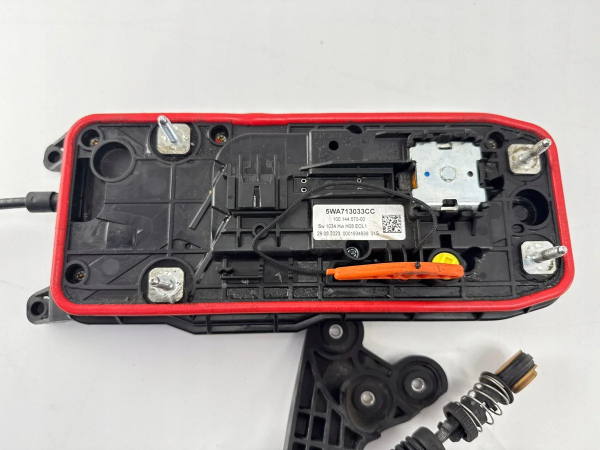 Audi A3 8Y 2024 Schalthebel 5WA713033CC image 3