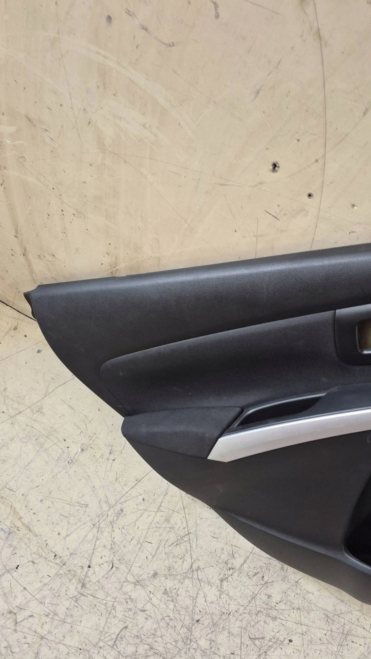 Suzuki SX4 S-Cross Lift Bakdörrpanel Vänster image 3