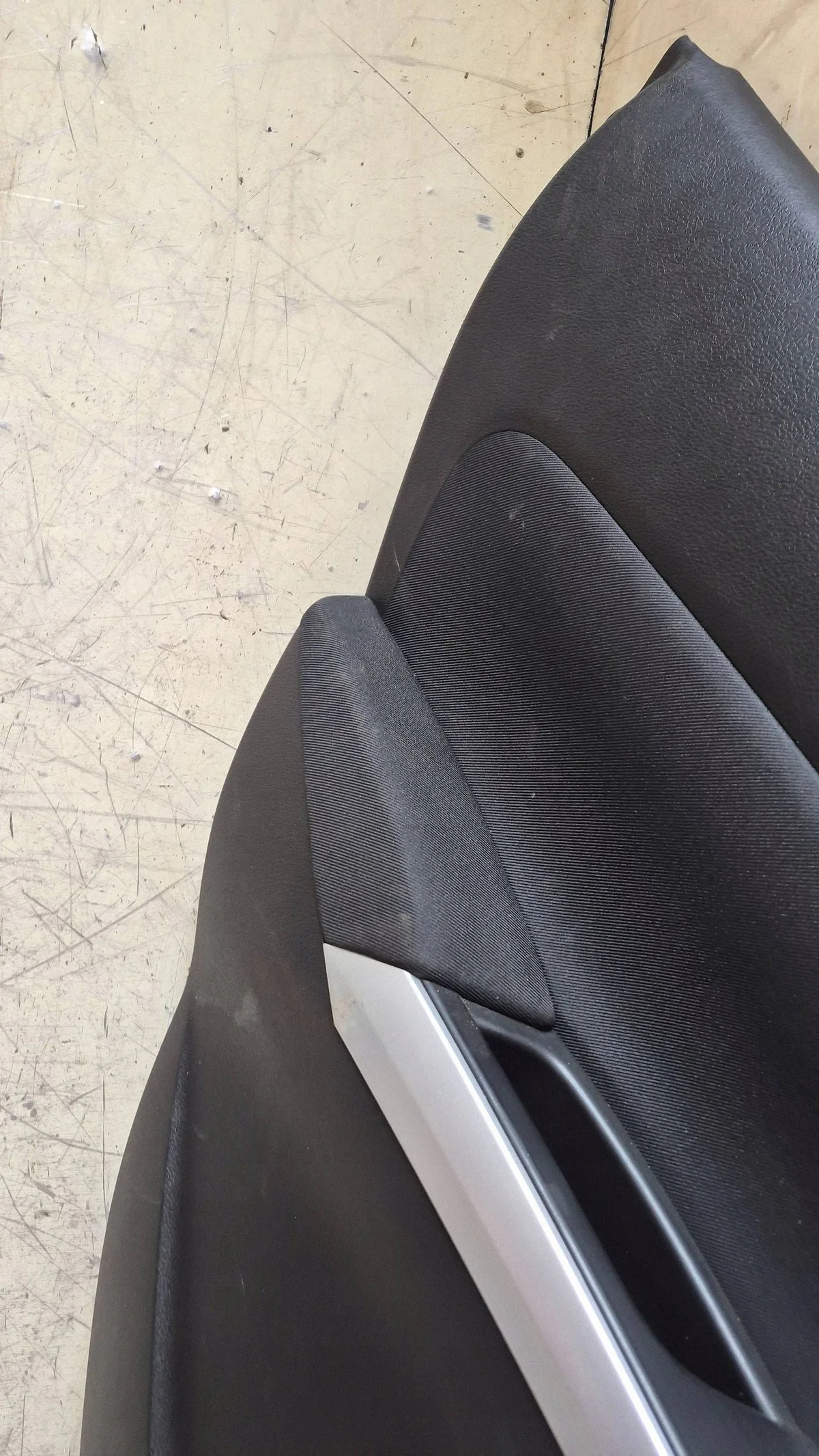 Suzuki SX4 S-Cross Lift Bakdörrpanel Vänster image 4