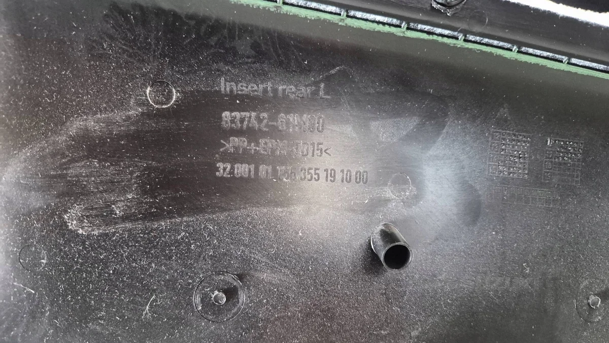 Suzuki SX4 S-Cross Lift Bakdörrpanel Vänster image 7