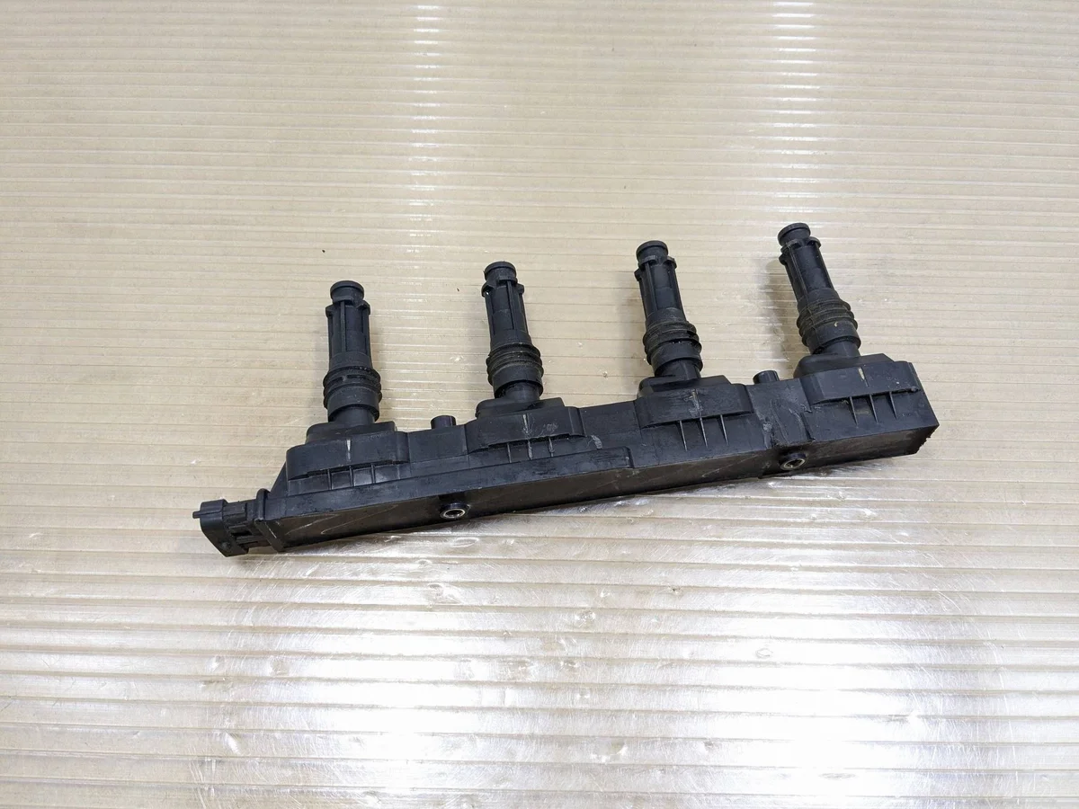 Peugeot 206 Ignition Coil GN10204 Used