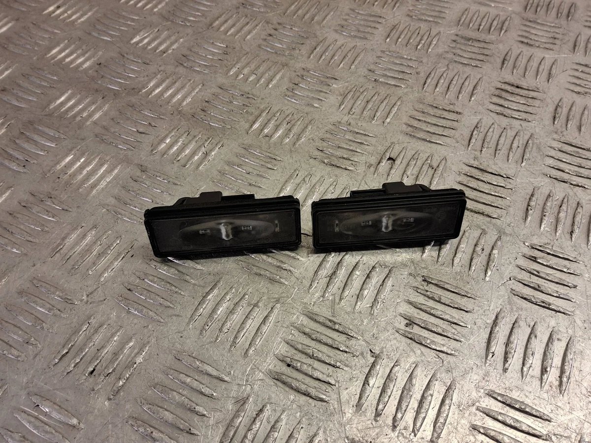 Lampe plaque immat Nissan Qashqai J12 SKE67434