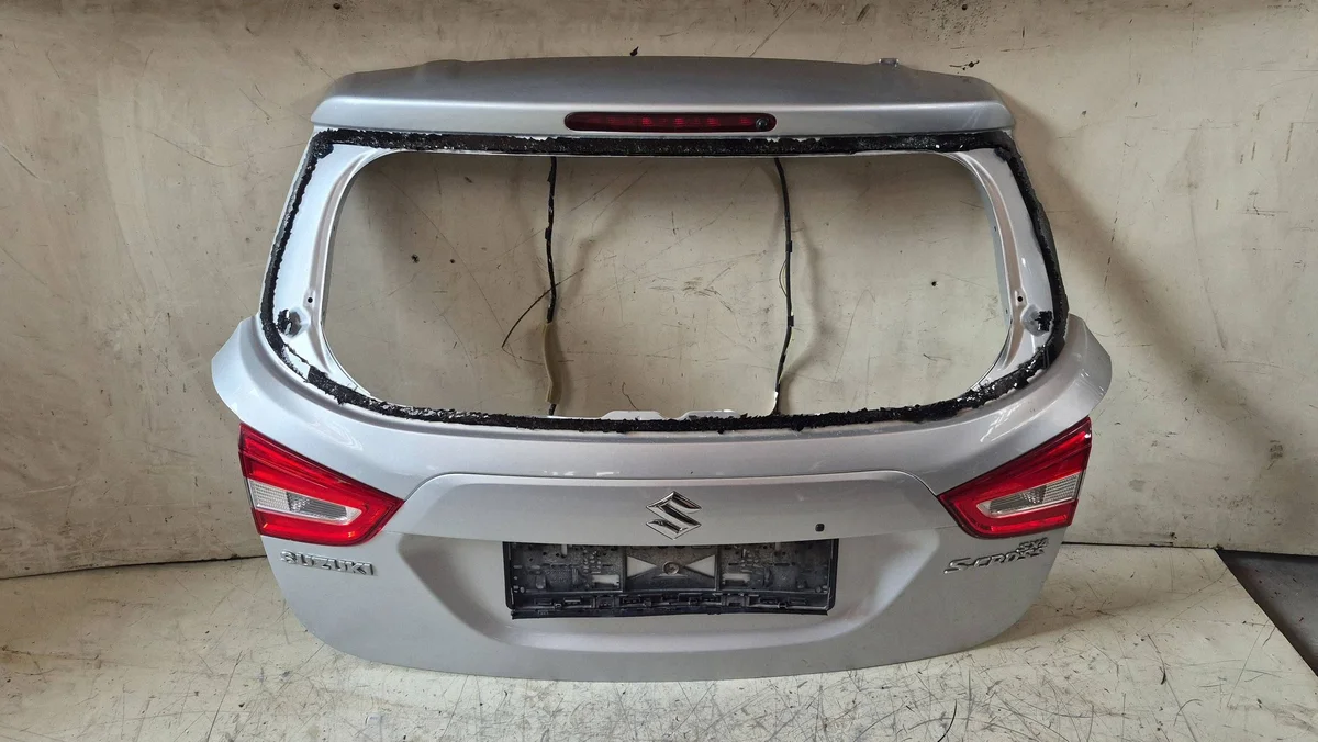 Porta-malas Suzuki SX4 S-Cross Lift Usado