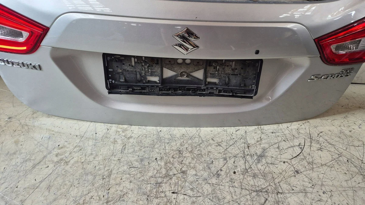 Puerta Maletero Suzuki SX4 S-Cross XRA7763 image 6