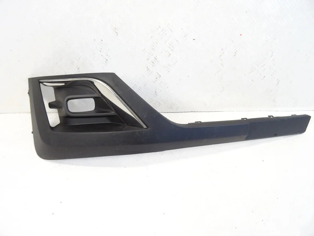 Moldura Parachoques Renault Trafic IV Izquierdo