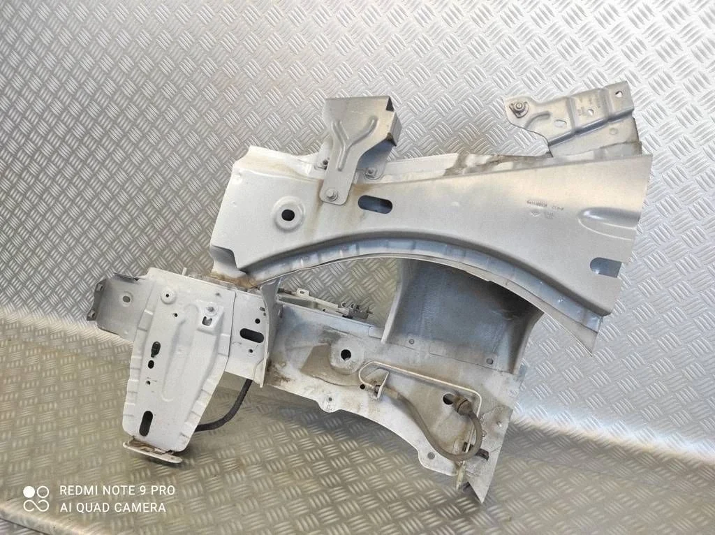 Främre vänster frontpanel Dacia Dokker image 4