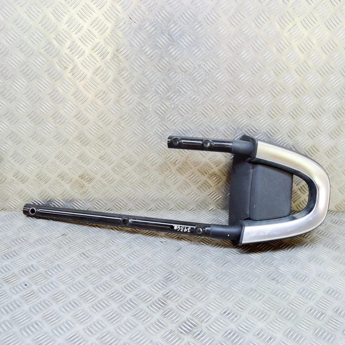 Audi A3 Cabrio (8P7) niskatuki, OEM 8P7885903F
