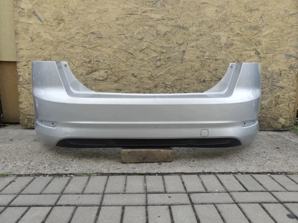 Pare-chocs arrière Ford Mondeo MK4 HB Sedan