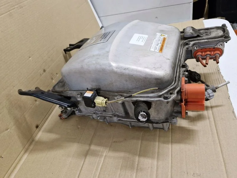 Toyota Prius II 1.8 Hybride Onduleur G9270-47040 image 10