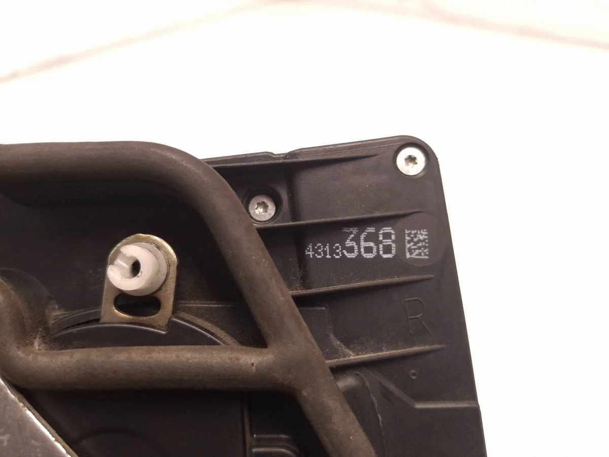 BMW 7 E65 E66 2005 Fecho Porta Traseira 4313368 image 7