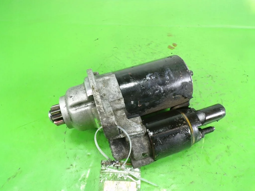 VW Touran 1.6 FSI 115KM Starter F-406361-