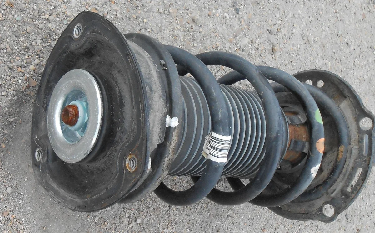 Seat Leon III Front Shock Absorber 5Q0413031FH