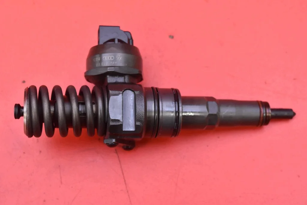 Injecteur Pompe 038130073BQ VW Passat B6 2.0 TDI