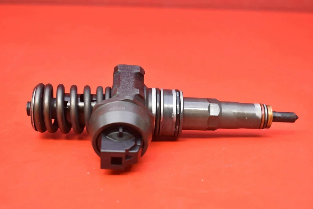 Einspritzdüse 038130073BQ VW Passat B6 2.0 TDI image 5