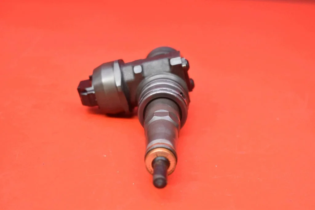 Einspritzdüse 038130073BQ VW Passat B6 2.0 TDI image 6