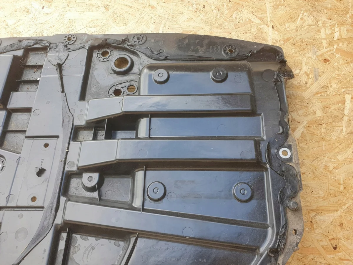Renault Trunk Floor Mat 745147182R image 4