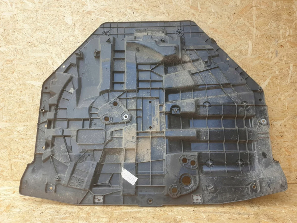 Renault Trunk Floor Mat 745147182R image 5