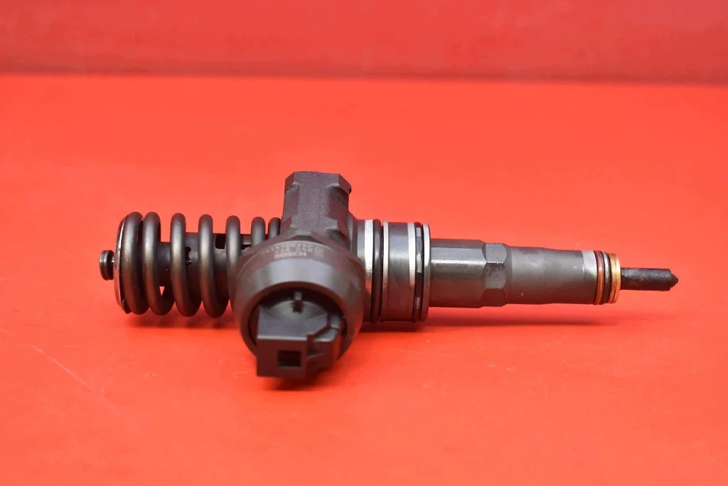 Einspritzdüse 038130073BQ VW Passat B6 2.0 TDI image 5