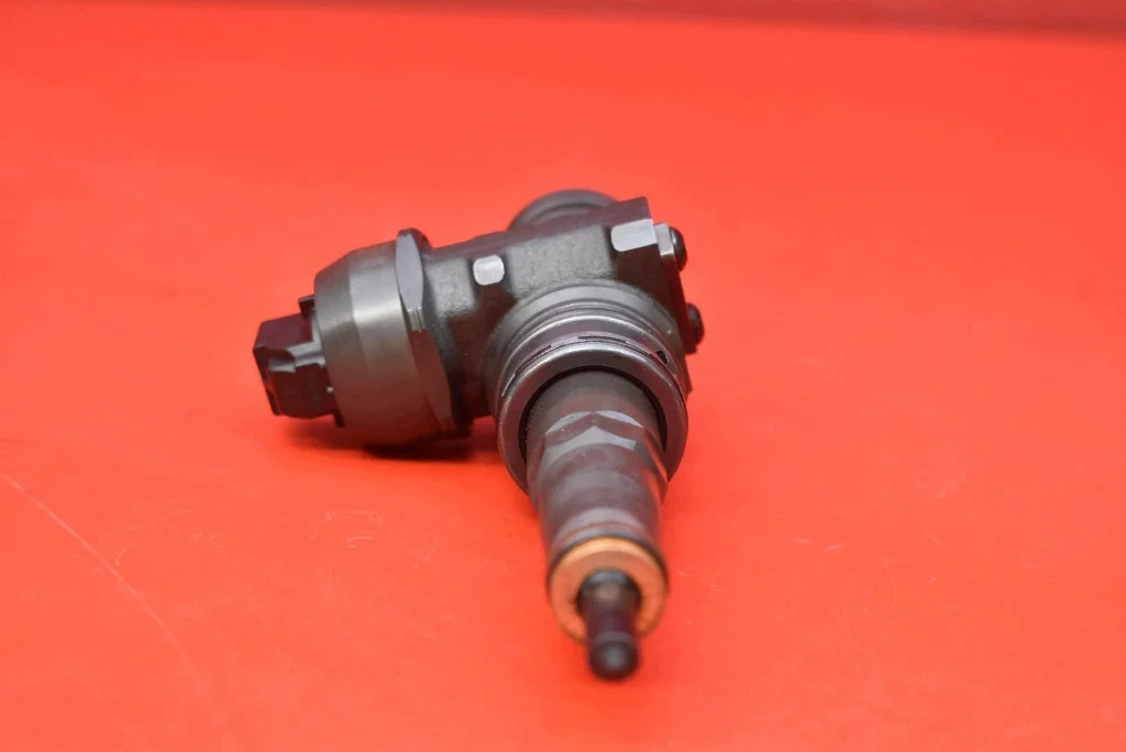 Einspritzdüse 038130073BQ VW Passat B6 2.0 TDI image 6