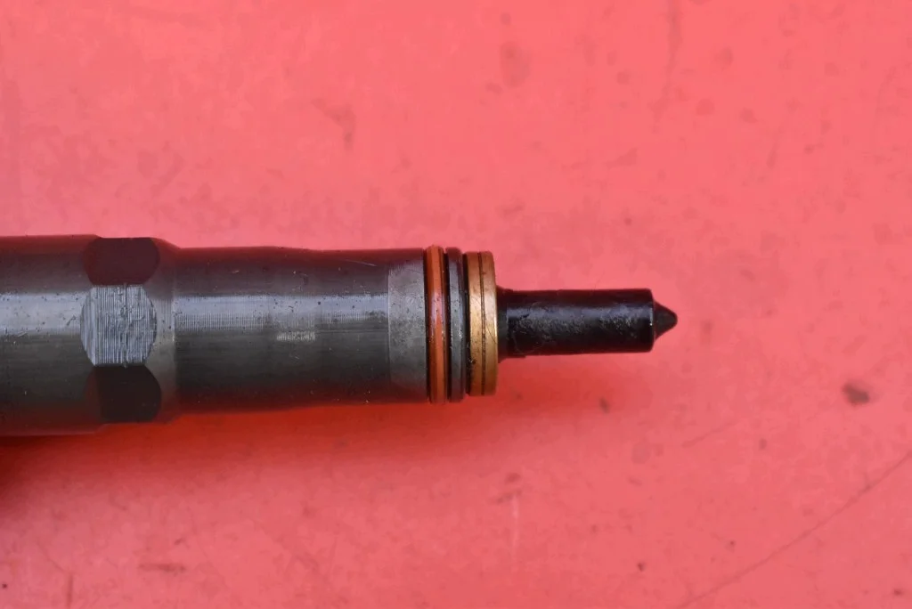 Einspritzdüse 038130073BQ VW Passat B6 2.0 TDI image 3