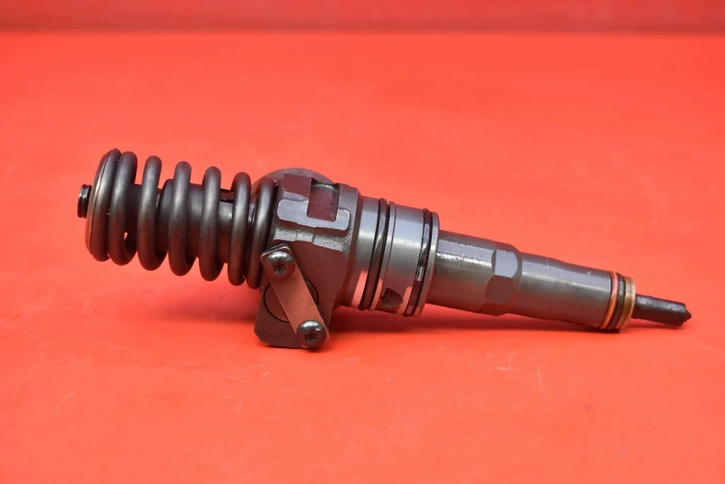 Einspritzdüse 038130073BQ VW Passat B6 2.0 TDI image 5