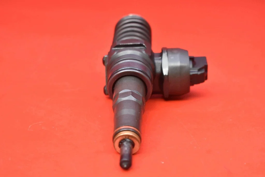 Einspritzdüse 038130073BQ VW Passat B6 2.0 TDI image 8