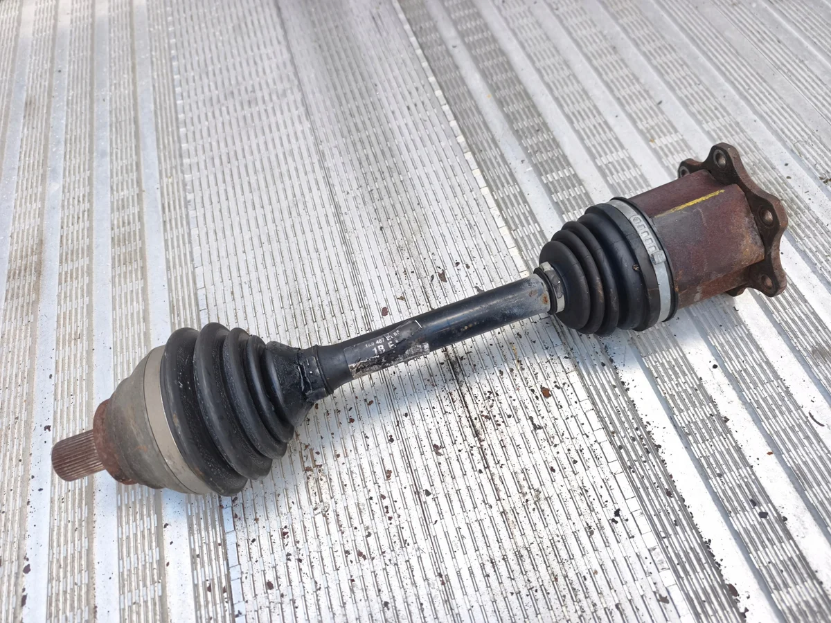 Achsmanschette vorne links Audi VW 1K0407271BF
