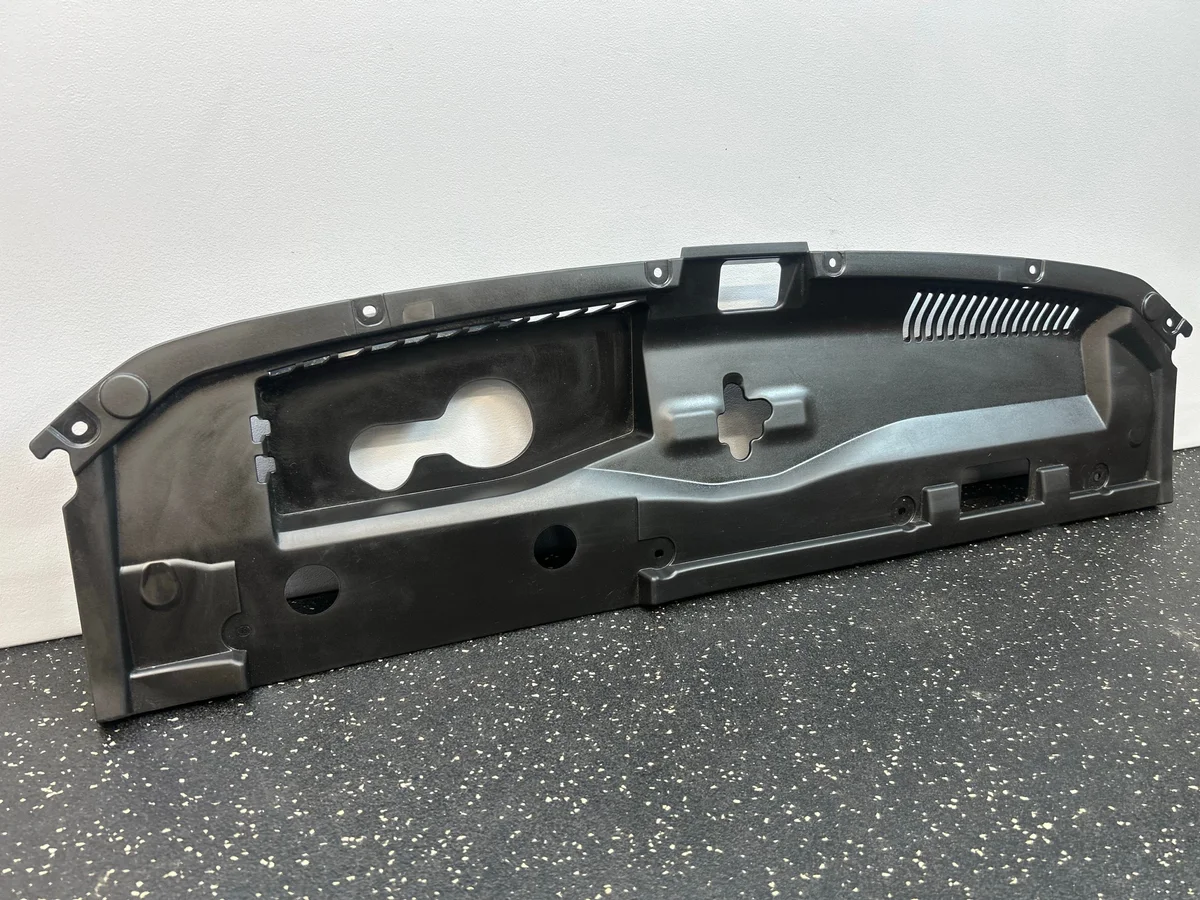 Mitsubishi Eclipse Cross PHEV Voorbumper Kap image 6