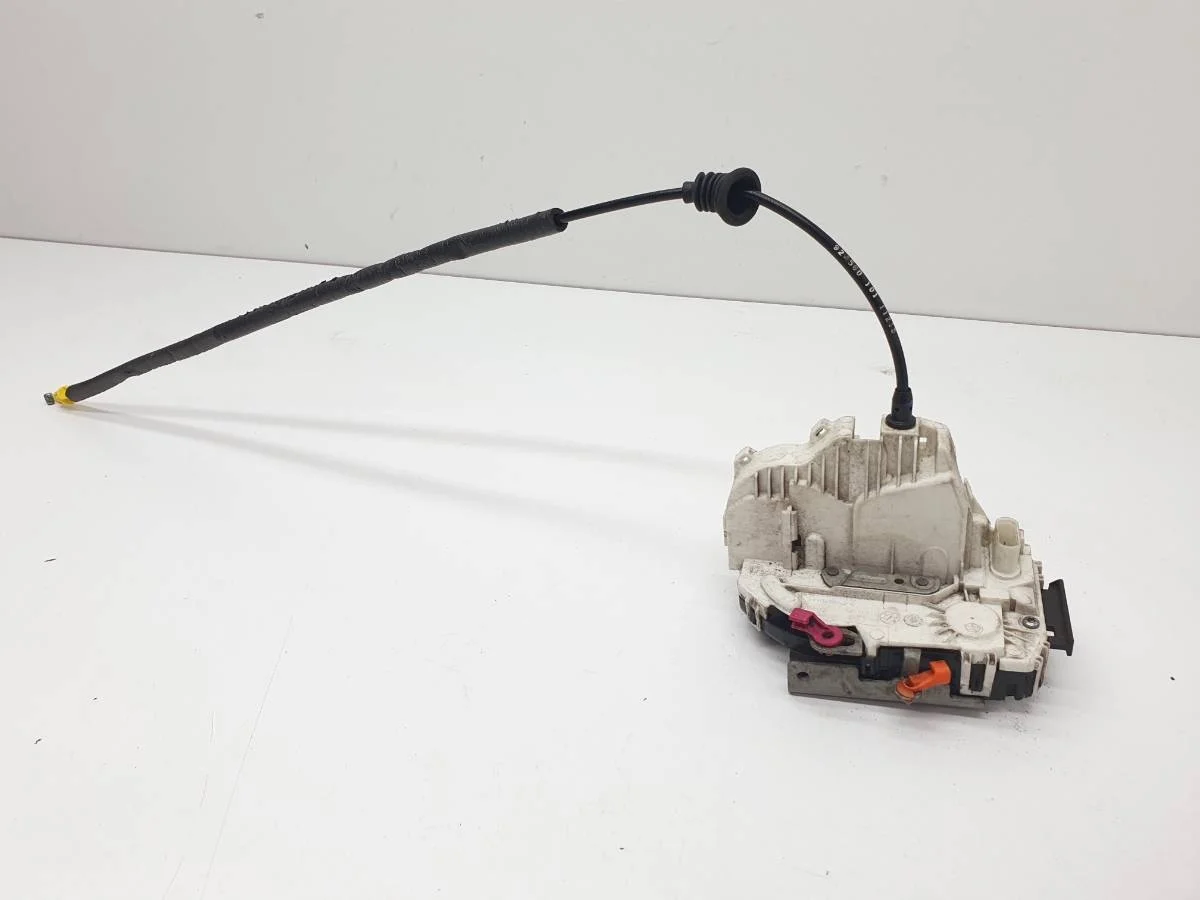 Jeep Grand Cherokee WK2 Left Front Door Lock Actuator