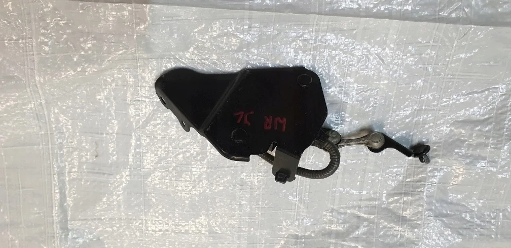 Xenon-valojen asentoanturi Jeep Wrangler JL