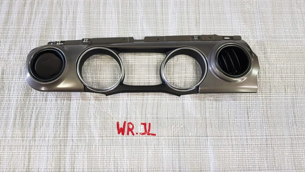 Cubierta de Cuadro Jeep Wrangler JL 2019 AUE1360