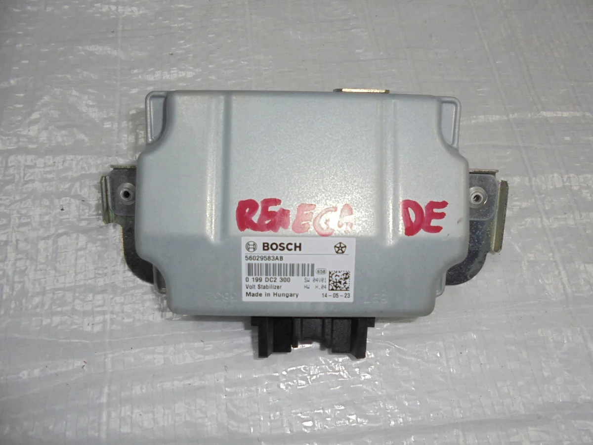 Módulo Regulador Tensão Jeep Renegade AUE3607