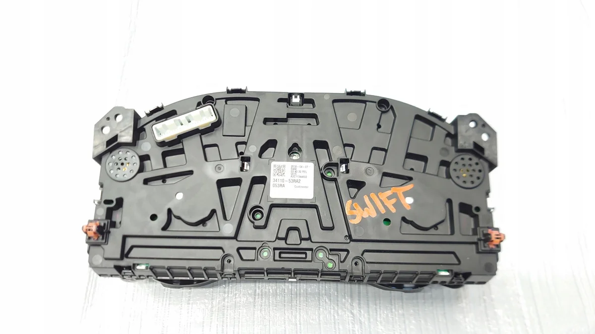 Suzuki Swift Mk8 mittaristo 34110-53RA2