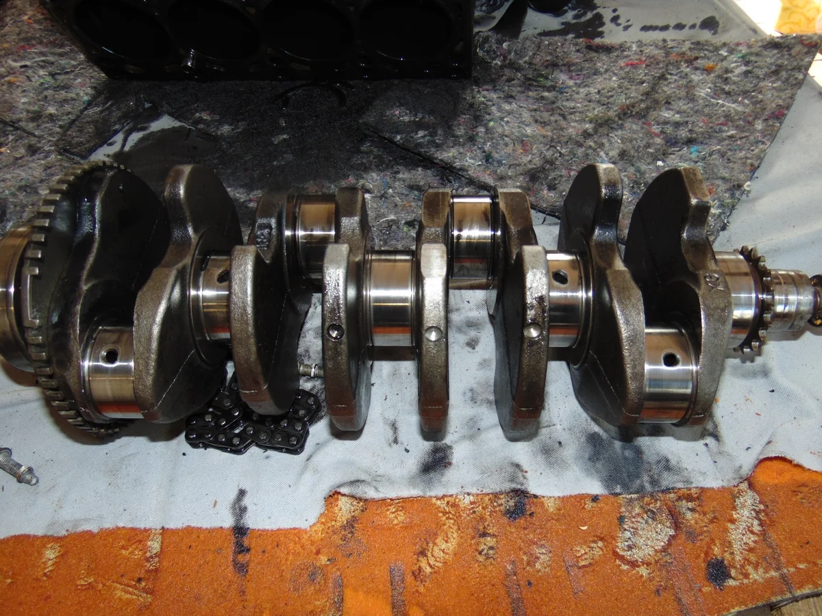 Albero motore Audi A4 B7 2.0TDI BPW usato
