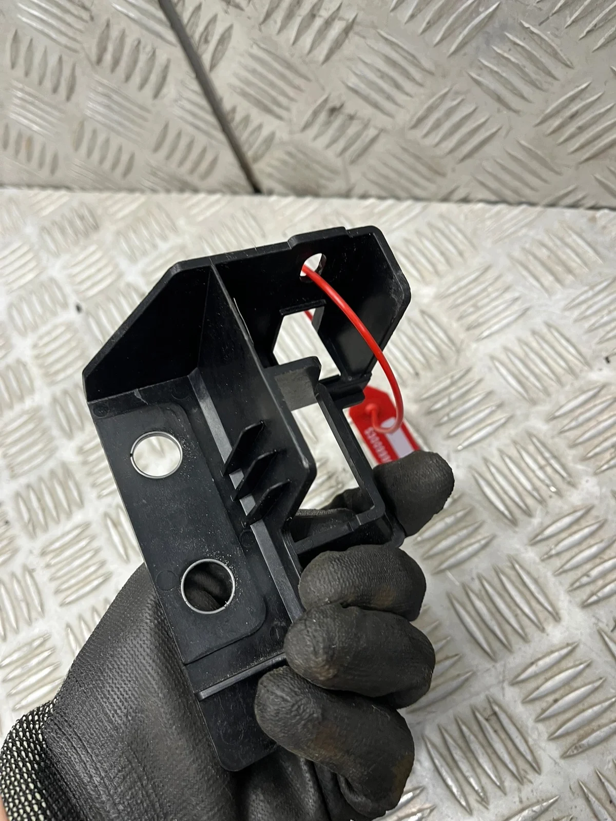 Suporte Renault 5 E-Tech 622134096R Usado image 3