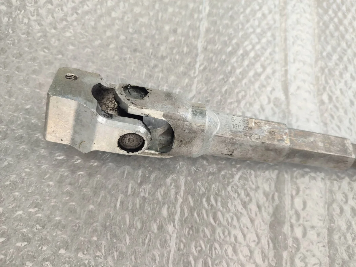 6769157 Cardan de colonne de direction BMW image 3