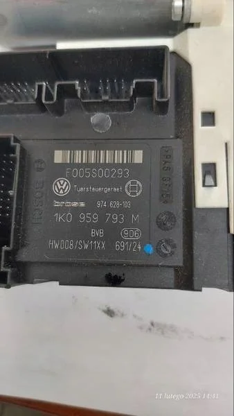 Moteur Golf V Gauche Avant 1K0959793M image 3