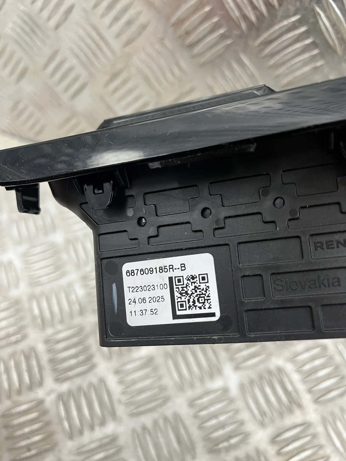Lüftungsgitter Renault 5 E-Tech 687609185R image 5
