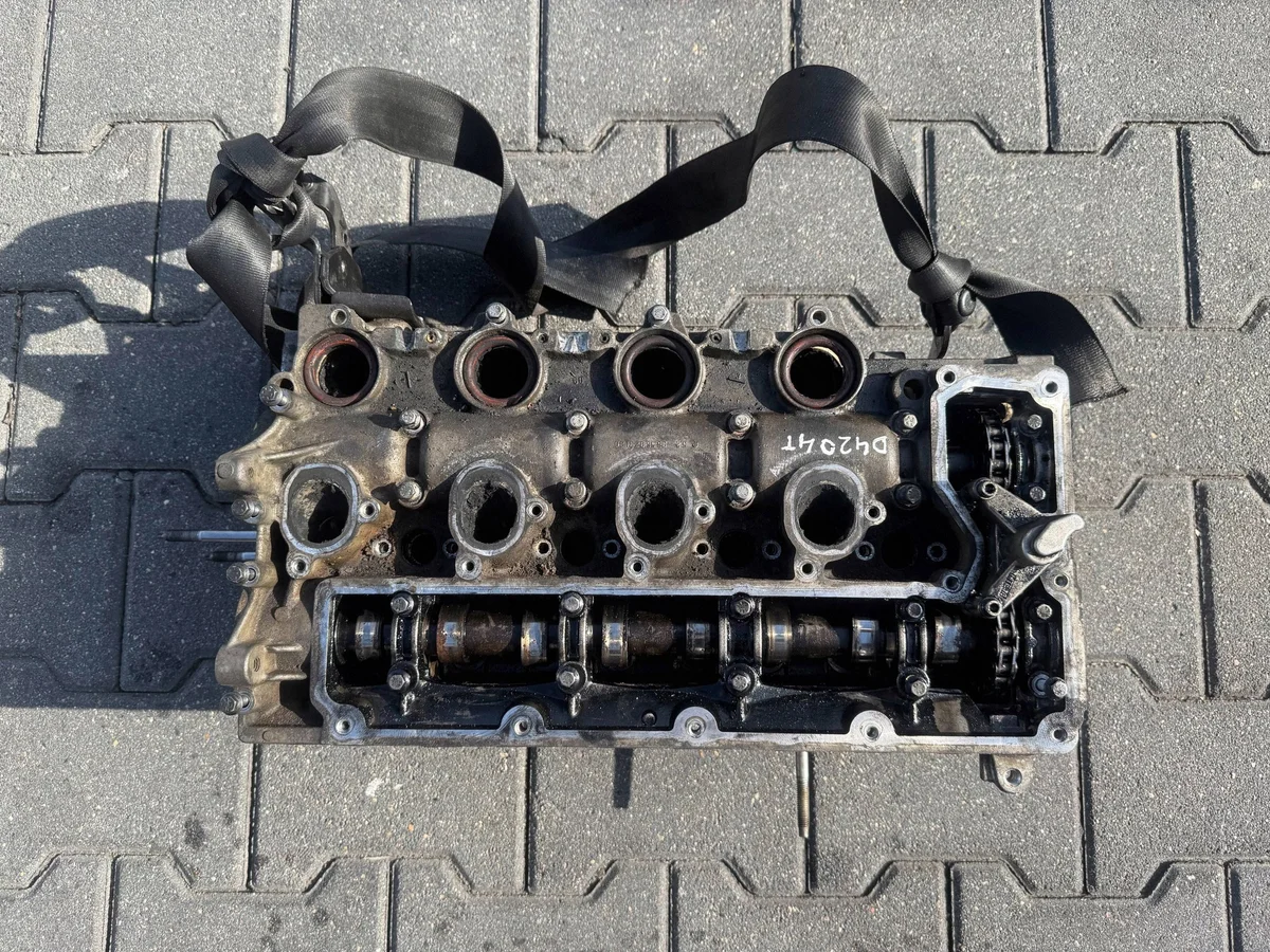 Sylinterinkansi Volvo D4204T 2.0D Käytetty