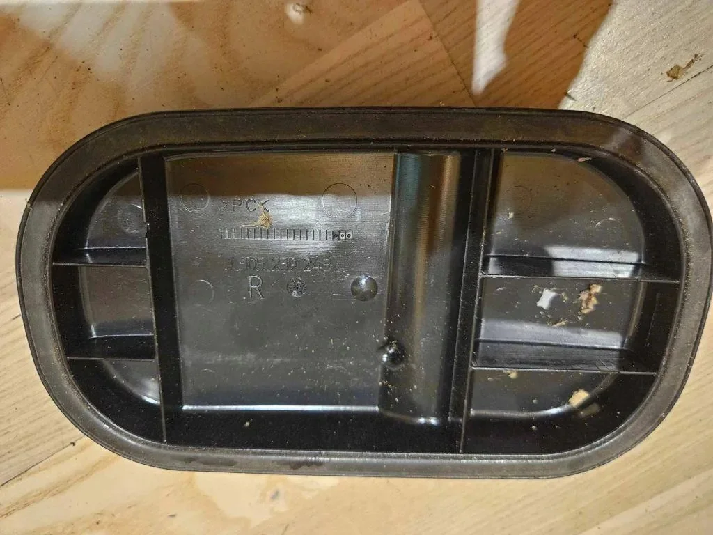 Strålkastarlock Höger Fram Volvo V50 S40 C30