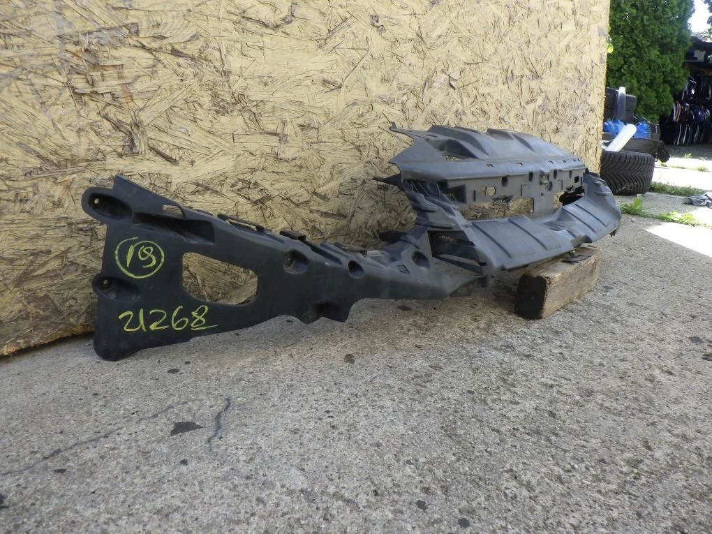 Ford Focus MK3 Refuerzo Frontal Usado
