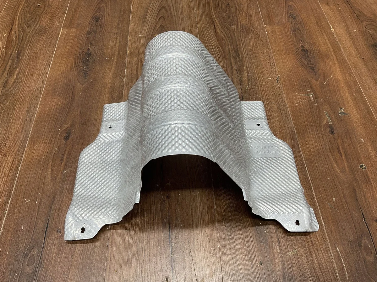 Mercedes-Benz E W211 Värmesköld Avgassystem