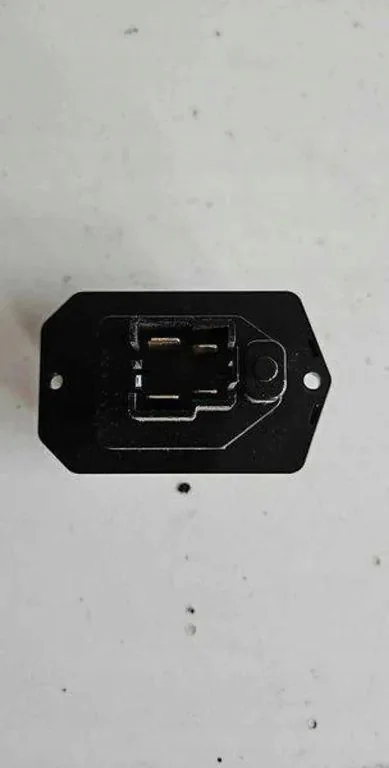 Subaru Outback Fan Relay 0778001070 Used