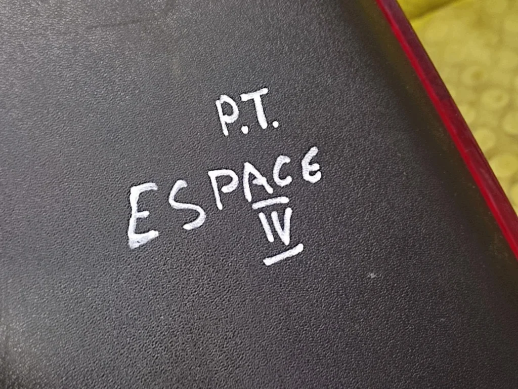 Renault Espace IV Rückleuchte Rechts gebraucht image 10