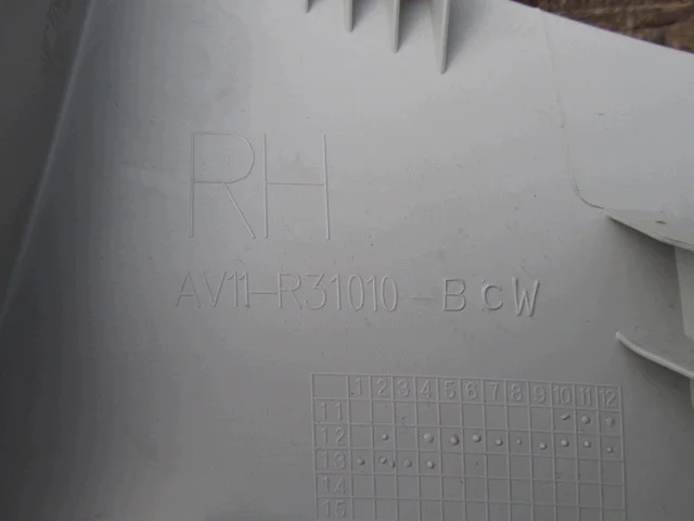 Ford B-MAX Stolpskydd Höger Bak AV11R31010BCW image 7