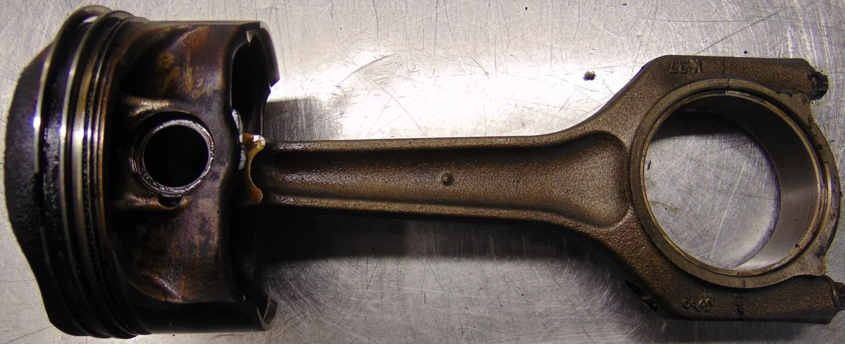 Kolv vevstake BMW 3 E90 E91 2.0 16V Bensin image 5