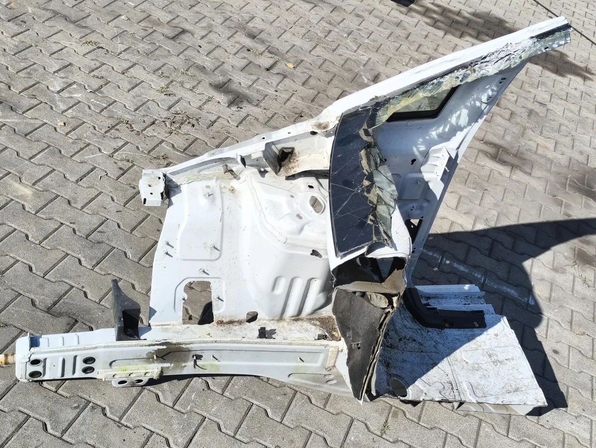 Mercedes Vito W447 Front Right Quarter Panel