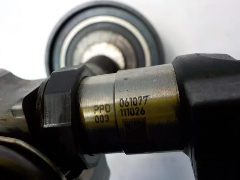 Suuttimet VW Golf 5 2.0 TDI 03G130073T