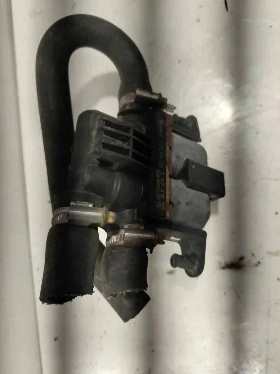 Vanne de radiateur BMW E39 1147412137 image 4